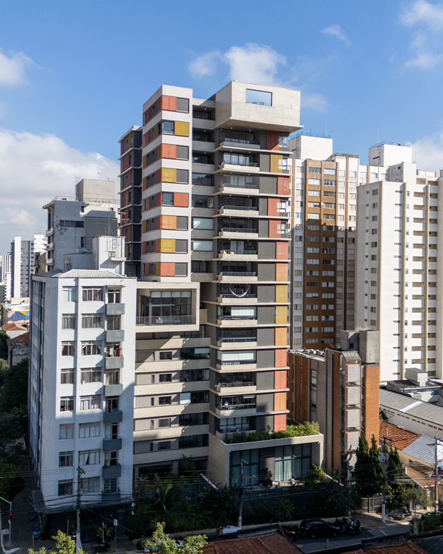FACHADA 1